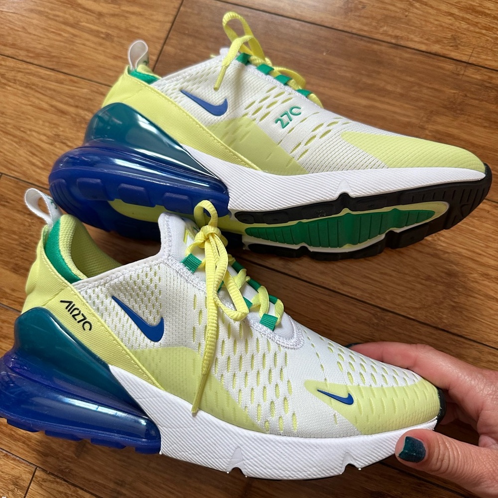 Women’s nike Air Max 270
